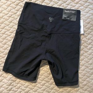 TNA Butter 7” short size M